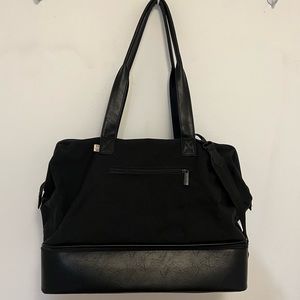 Beis Weekender in Black